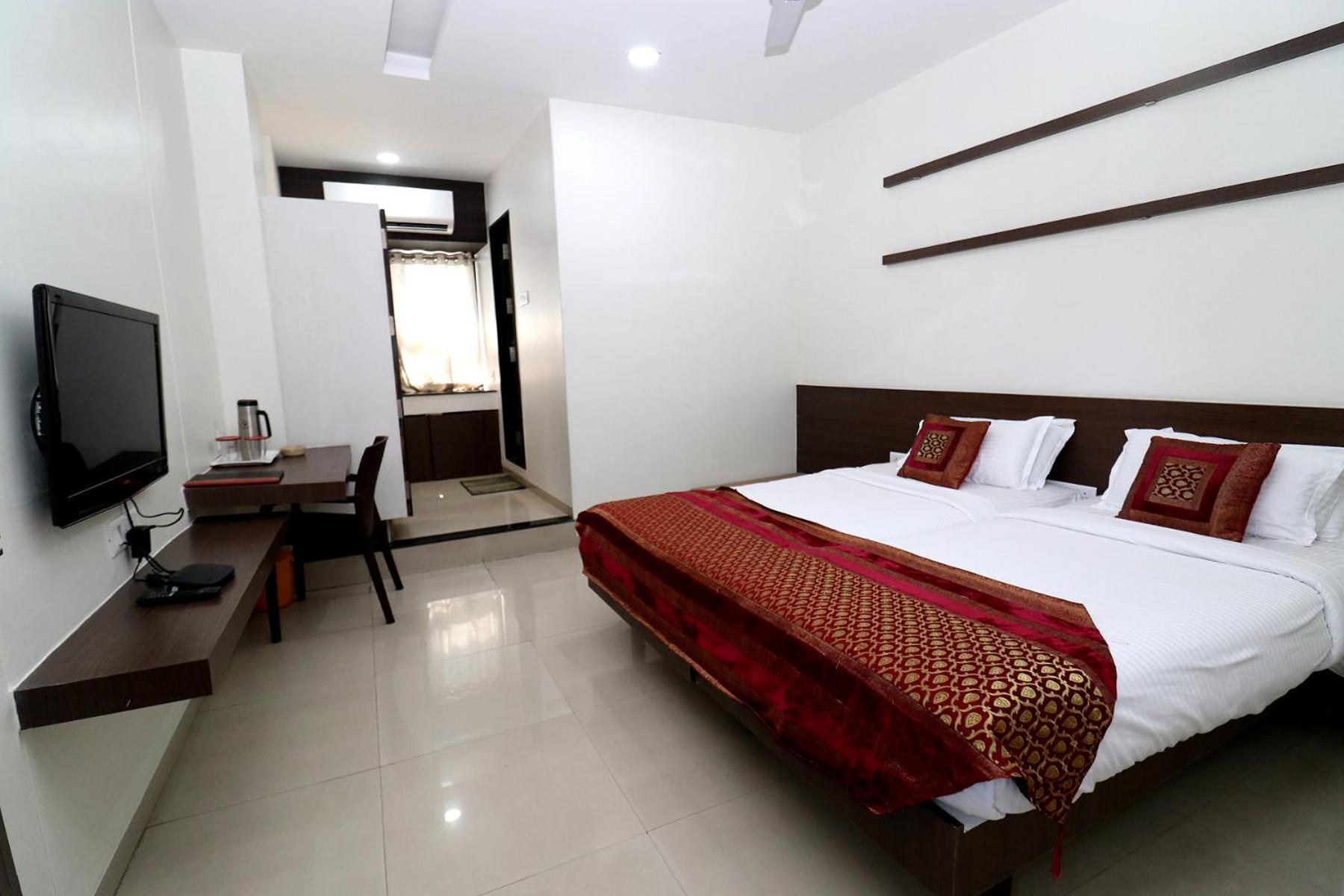 Hotel Girnar Aurangabad (Maharashtra) Exterior foto