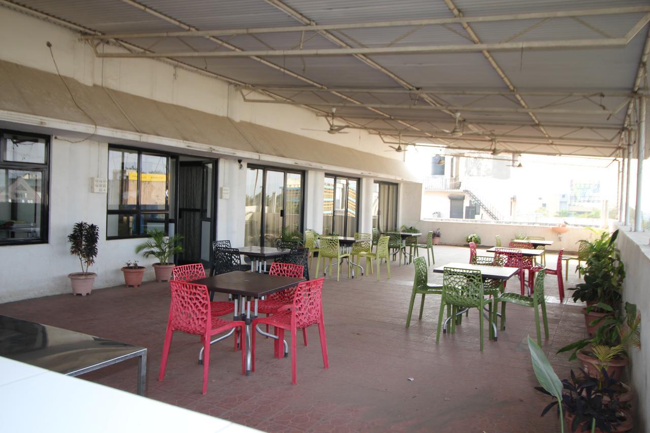 Hotel Girnar Aurangabad (Maharashtra) Exterior foto